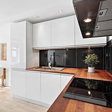 Modern In Quiet Area, Minutes From Center * Bergen