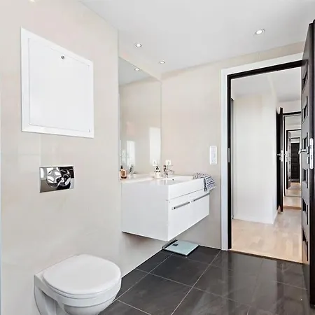 Appartamento Modern In Quiet Area, Minutes From Center Bergen